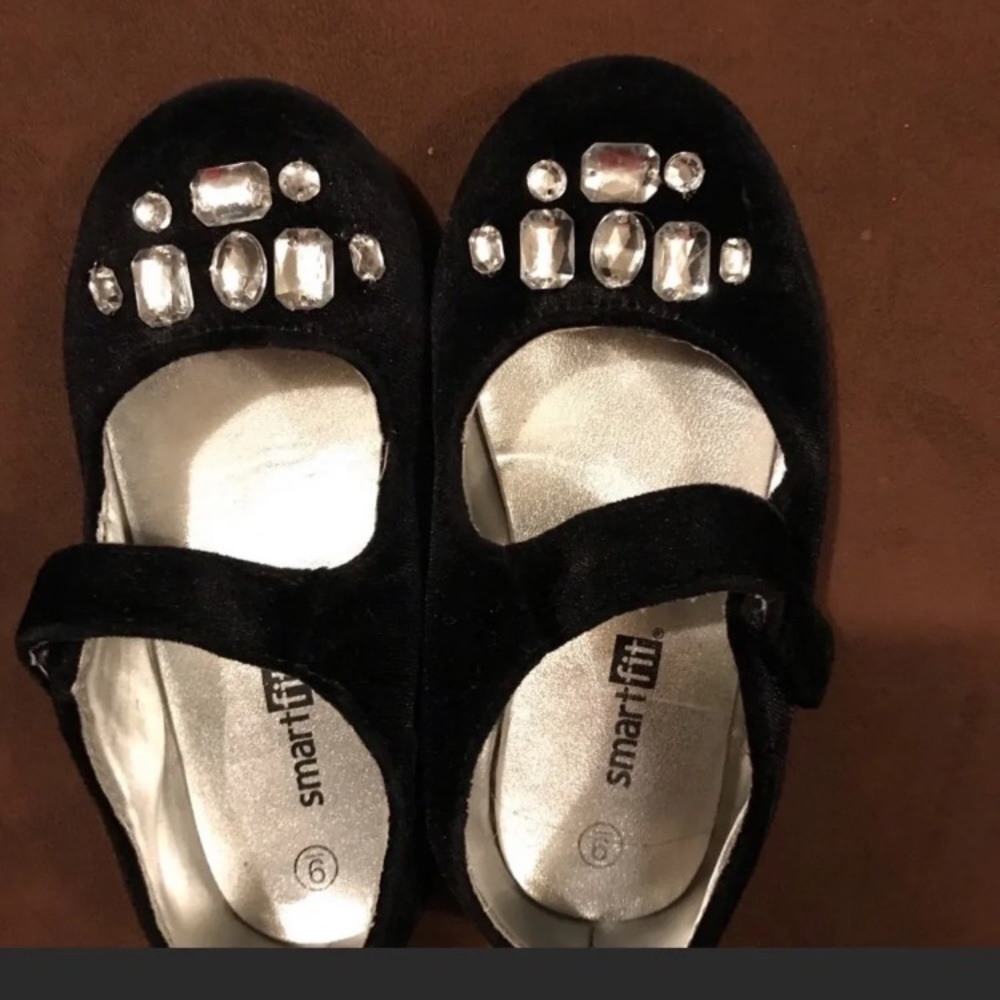Toddler Girls Jeweled Dress Shoes